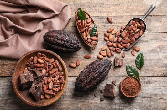 Les fèves de cacao sont la matière première de nombreux produits