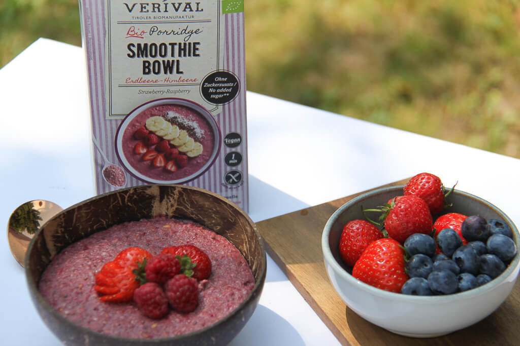 Porridge Smoothiebowl Himbeere-Erdbeere Rezept